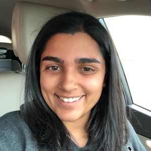 Meet your Posher, Monica